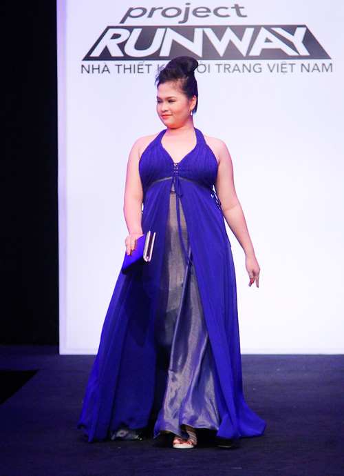 Xem chân dài 1m89 "hóa" Mai Phương Thúy - 6
