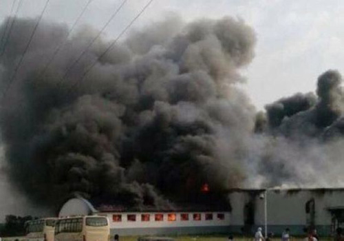 TQ: Cháy nhà máy, hơn 100 người thiệt mạng - 1
