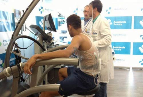 Neymar “hoành tráng” ra mắt Barca - 2