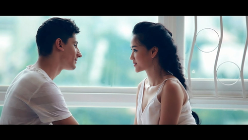 Maya tình tứ bên bạn nhảy - 2