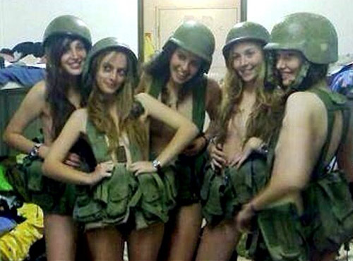 Nữ quân nhân Israel bị kỉ luật vì "ảnh nóng" - 1