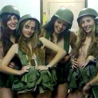 Tin tức trong ngày - Nữ quân nhân Israel bị kỉ luật vì "ảnh nóng"