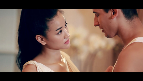 Maya tình tứ bên bạn nhảy - 3