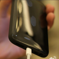 Thời trang Hi-tech - iPhone giá rẻ lần đầu lộ ảnh thực tế