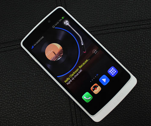 Trên tay smartphone Find Clover - 8