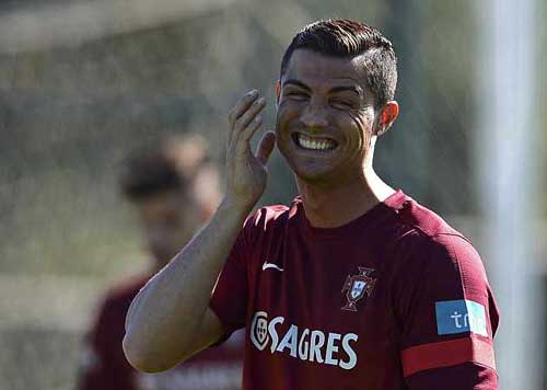 Chán Real, Ronaldo mở đường về MU - 1