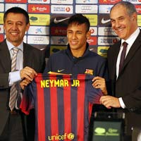 Bóng đá - Barca đốt 200 triệu tìm đối tác cho Messi