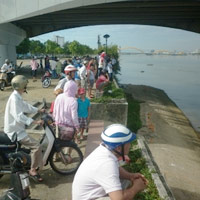 Tin tức trong ngày - Người đàn ông nhảy cầu sông Hàn tự tử