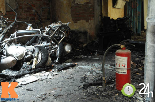 Cháy trong Tập thể Bộ GD&ĐT, hơn 30 xe ra tro - 6