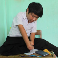 Tin tức trong ngày - Khi sĩ tử là những Nick Vujicic Việt