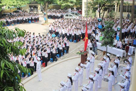 Đề xuất sửa đổi Quốc ca: 9 người 10 ý - 1