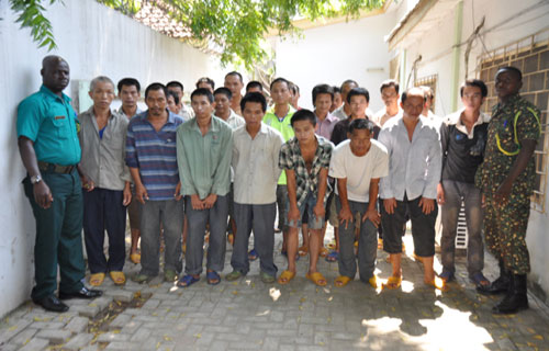 Ghana bắt 124 phu vàng lậu Trung Quốc - 1
