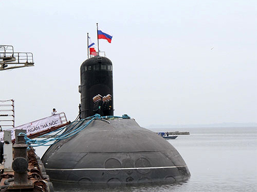 Hoàn tất thử nghiệm tàu ngầm Hà Nội - 1