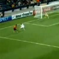 Bóng đá - Video: Isco "làm xiếc" kiểu Ronaldinho