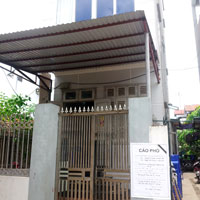 Tin tức trong ngày - Mẹ và con trai treo cổ chết trong nhà