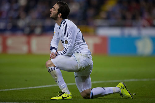 Higuain – Real: Thôi đành chia tay - 2