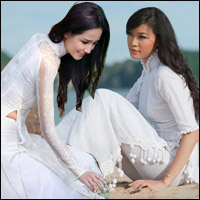 Hoa hậu Việt tinh khôi với áo dài
