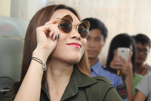 Mỹ Tâm quậy hết cỡ cùng fan - 4