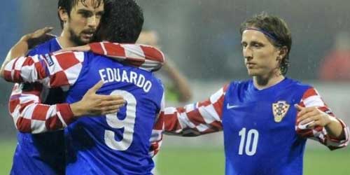 Croatia – BĐN: “Núi cao” chờ CR7 - 2
