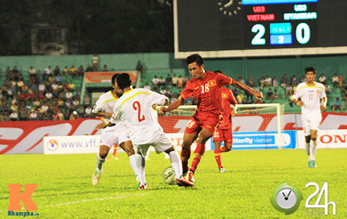U23 VN gây ấn tượng ở sân Thống Nhất - 10
