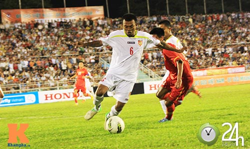 U23 VN gây ấn tượng ở sân Thống Nhất - 13