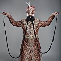 Phi thường - kỳ quặc - Râu dài nhất hành tinh: 4,3 mét