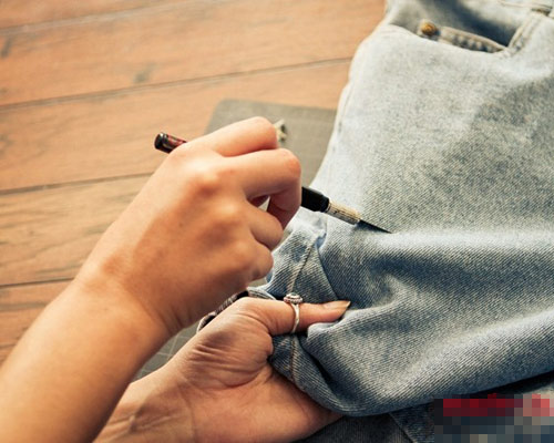 Tự tay làm quần jeans rách cực chất! - 5