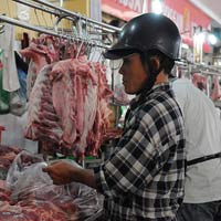Thị trường - Tiêu dùng - Giá thực phẩm: Người tiêu dùng chịu thiệt