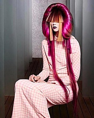 Ngạc nhiên với những kiểu tóc dị thường - 12