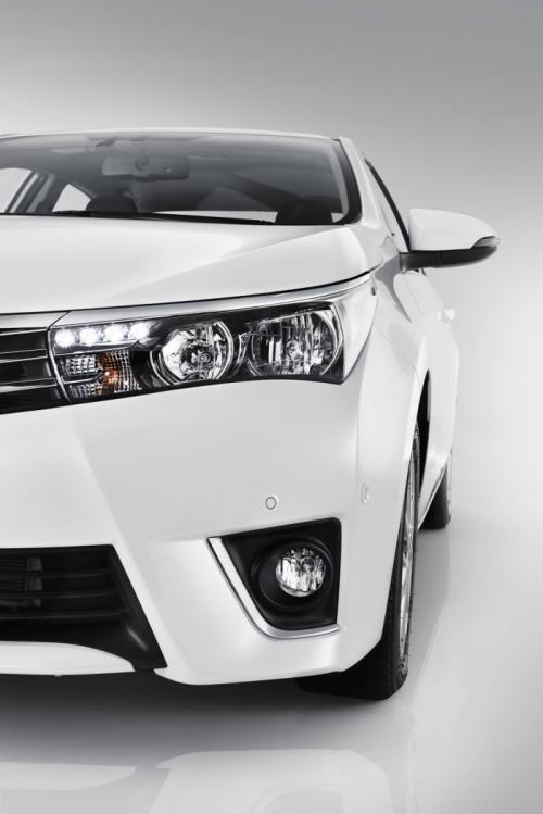 Cận cảnh Toyora Corolla 2014 bản châu Âu - 2