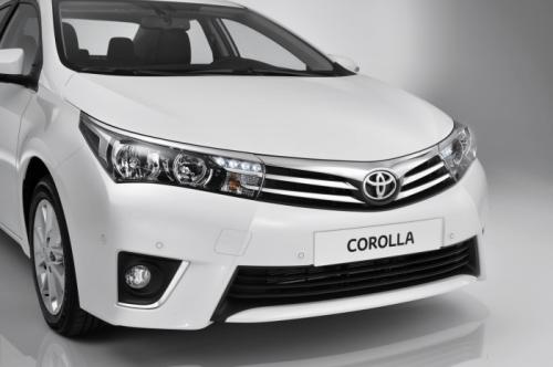 Cận cảnh Toyora Corolla 2014 bản châu Âu - 12