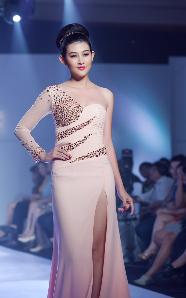 Dàn mẫu nữ hóa nàng dâu kiều diễm - 4