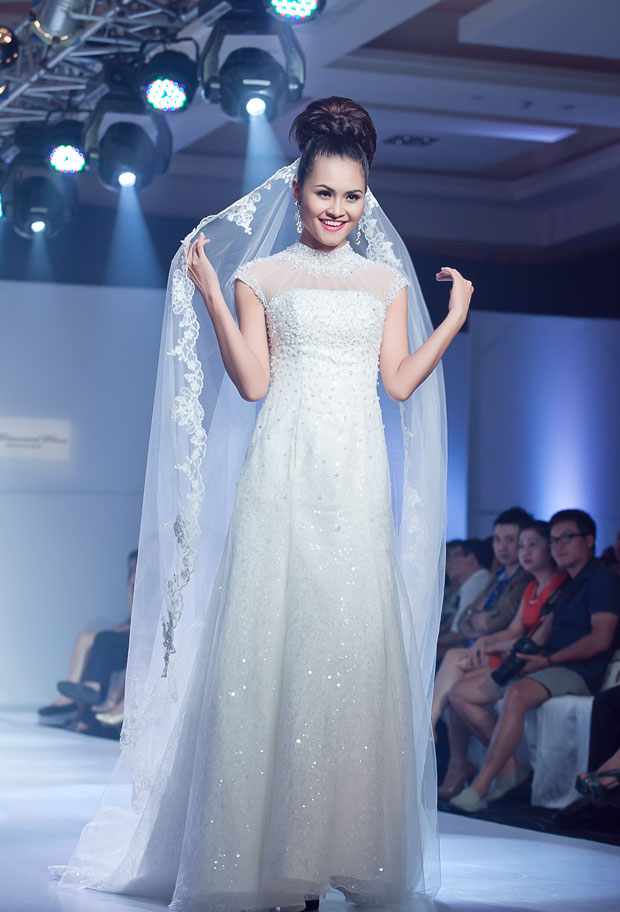 Dàn mẫu nữ hóa nàng dâu kiều diễm - 4