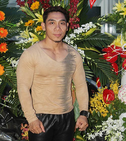 Quỳnh Thư khoe bạn trai đại gia - 9