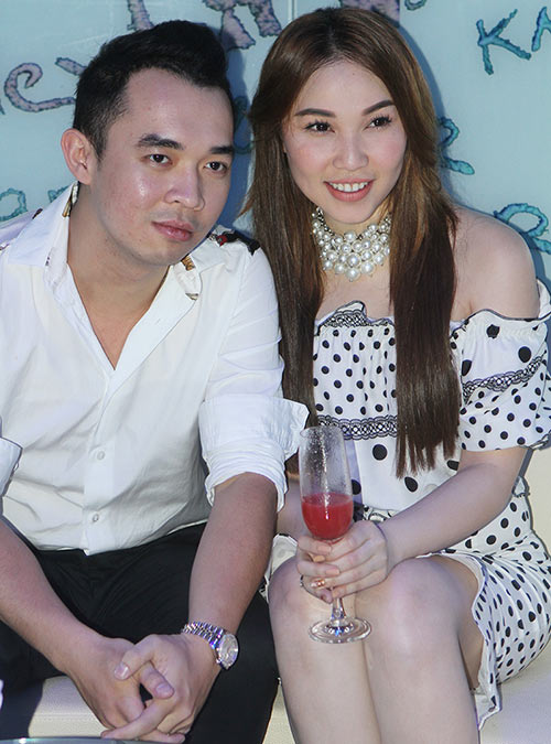 Quỳnh Thư khoe bạn trai đại gia - 3