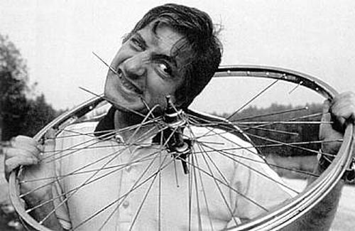 10 người dị nhất quả đất - 10