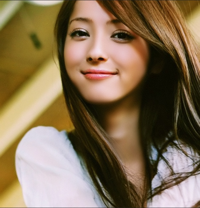 Nozomi Sasaki (sinh năm 1988) được bình chọn là Cô gái có khuôn mặt đẹp nhất Nhật Bản 