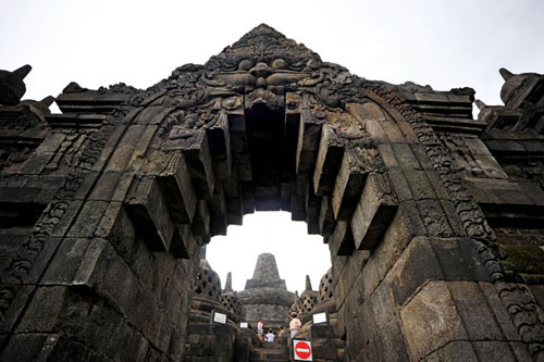 Khám phá vẻ đẹp đền thiêng Borobudur - 4