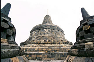 Khám phá vẻ đẹp đền thiêng Borobudur - 7