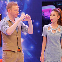 Ca nhạc - MTV - Chàng ca sĩ Mỹ mê mẩn con gái miền Tây