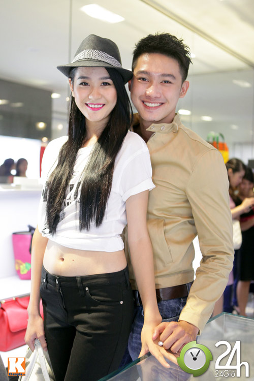 Hà Phương đọ dáng cùng dàn chân dài - 8