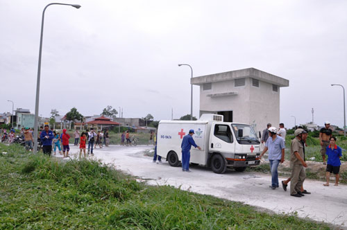 Phát hiện xác nam thanh niên trong tủ điện - 2