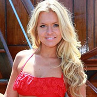 Xu hướng thời trang - Tân Hoa hậu Anh từng mắc chứng câm lặng