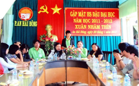 Bắt đối tượng lừa đảo hàng tỷ đồng - 10