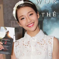  - Ngắm Khả Ngân không chớp mắt