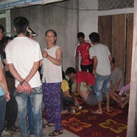 Pháp luật - Nghi bị "cắm sừng", chồng đâm chết vợ