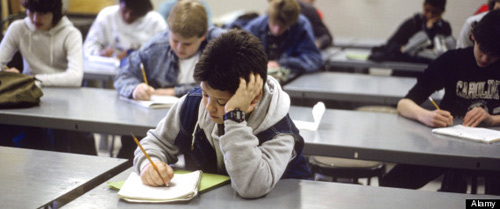 Mỹ đau đầu về kỳ thi tốt nghiệp THPT - 2