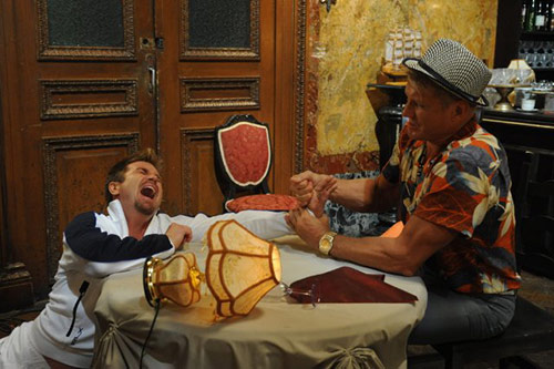 Trailer phim: One In The Chamber - 3