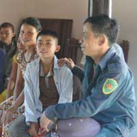 Tin tức trong ngày - Bộ trưởng gửi thư khen HS cứu 5 bạn đuối nước