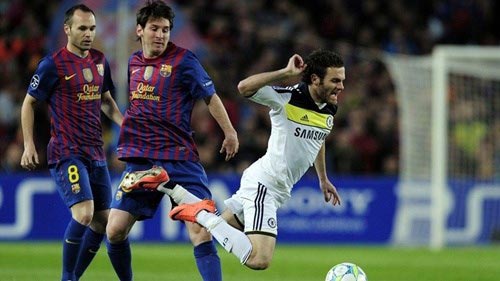 Barca mua Mata: Đội bóng không tiền đạo - 1